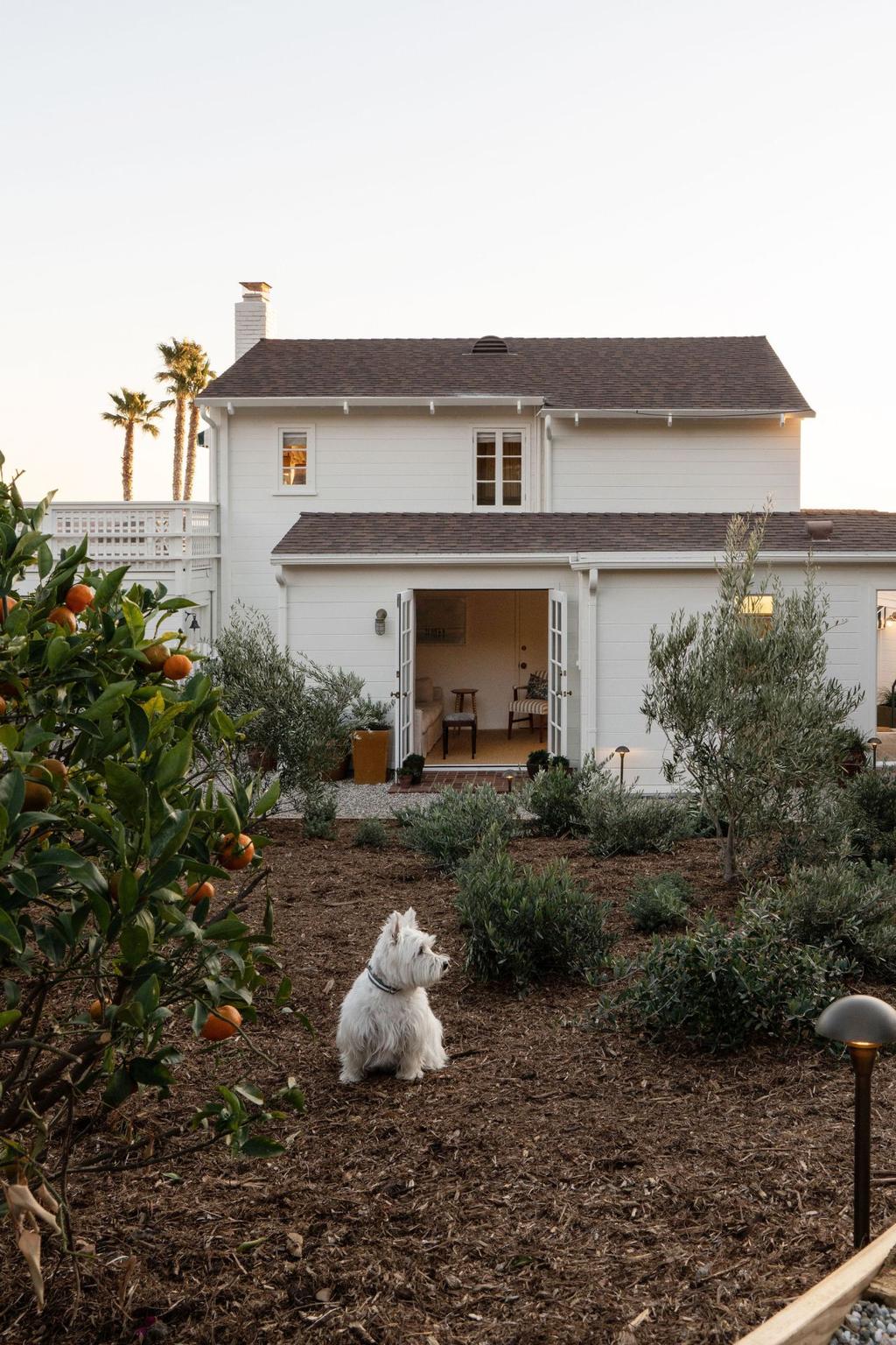 A charming 1940s cottage in Malibu that feels like an English farmhouse